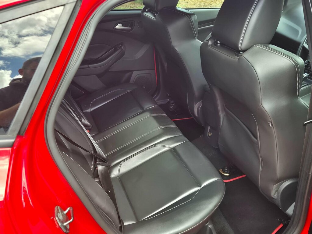 Ford Focus 2.0T Ecoboost St-3 Euro 5 Ss EO13SKJ Red #6