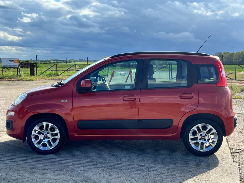 Fiat Panda 1.2 Lounge Euro 6 YF14ZSV Red #4