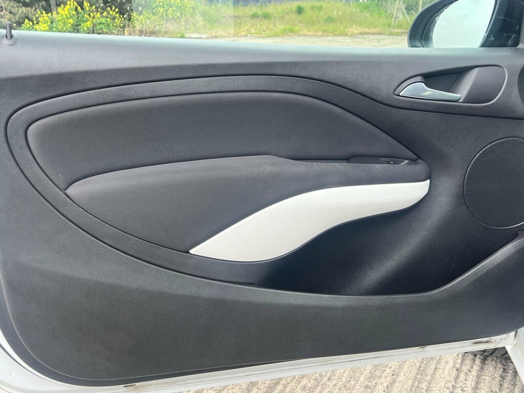 Vauxhall Adam 1.2I Jam Euro 6 RF16AXU White #5