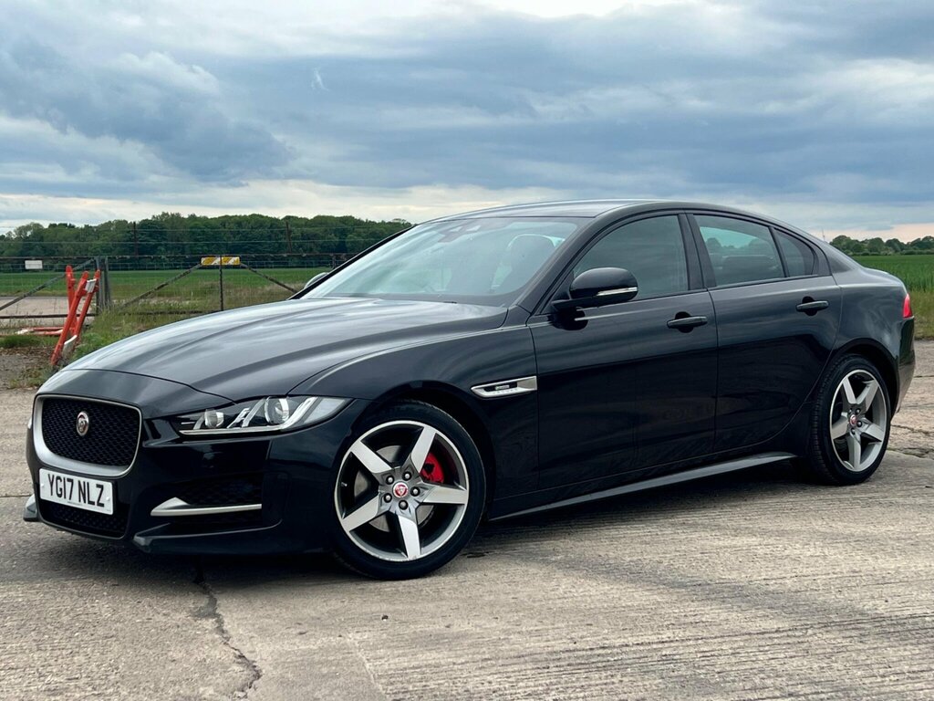 Jaguar XE 2.0D R-sport Euro 6 Ss YG17NLZ Black #2