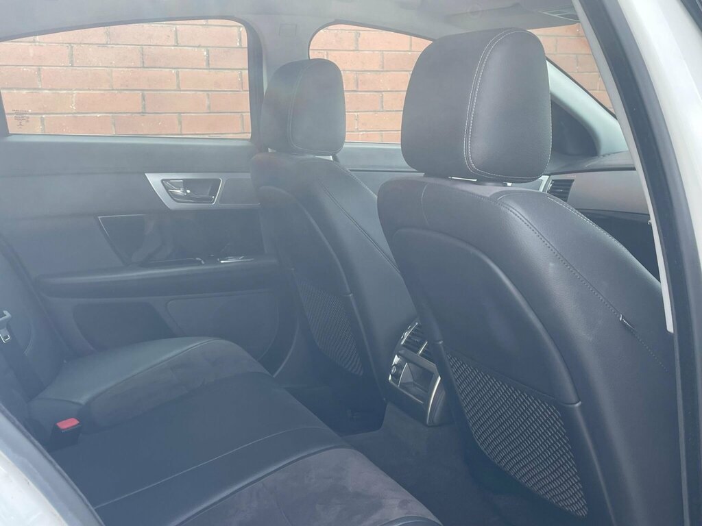 Jaguar XF 2.2D Sport Euro 5 Ss MV63PPZ White #6