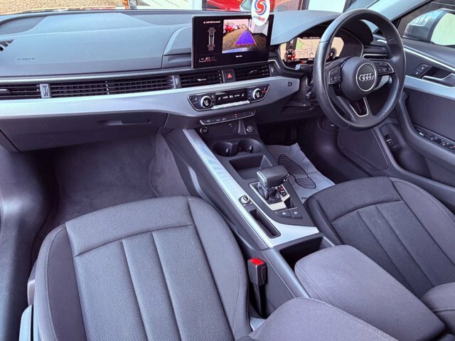 Audi A4 Avant 2.0 Tdi 35 Technik Estate S Tronic Euro CN71UHE Grey #3