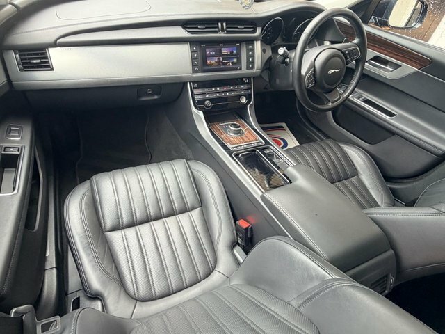 Jaguar XF 2.0D Portfolio Saloon Awd Euro 6 OV17TNU Black #3