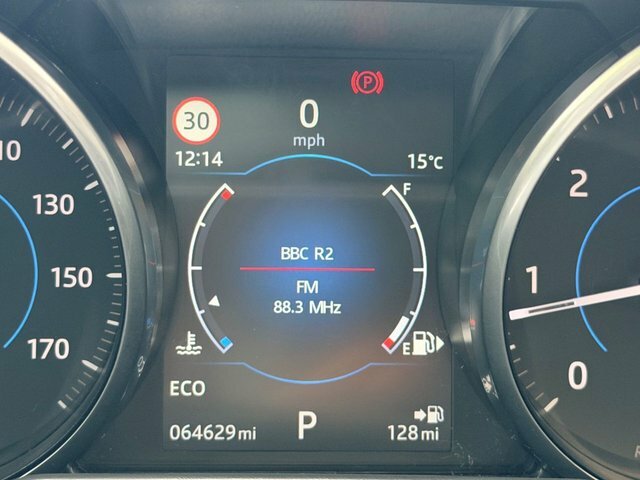 Jaguar XF 2.0D Portfolio Saloon Awd Euro 6 OV17TNU Black #2