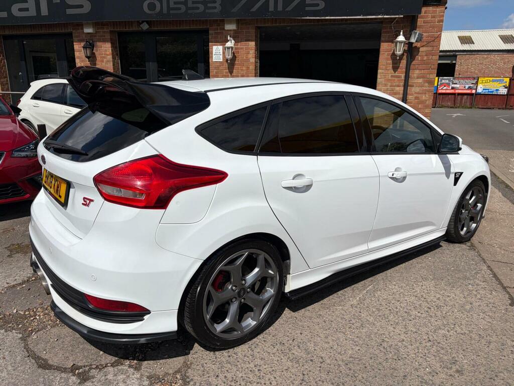 Ford Focus Hatchback 2.0 Tdci St-3 Euro 6 Ss 201818 BK18KWL White #5