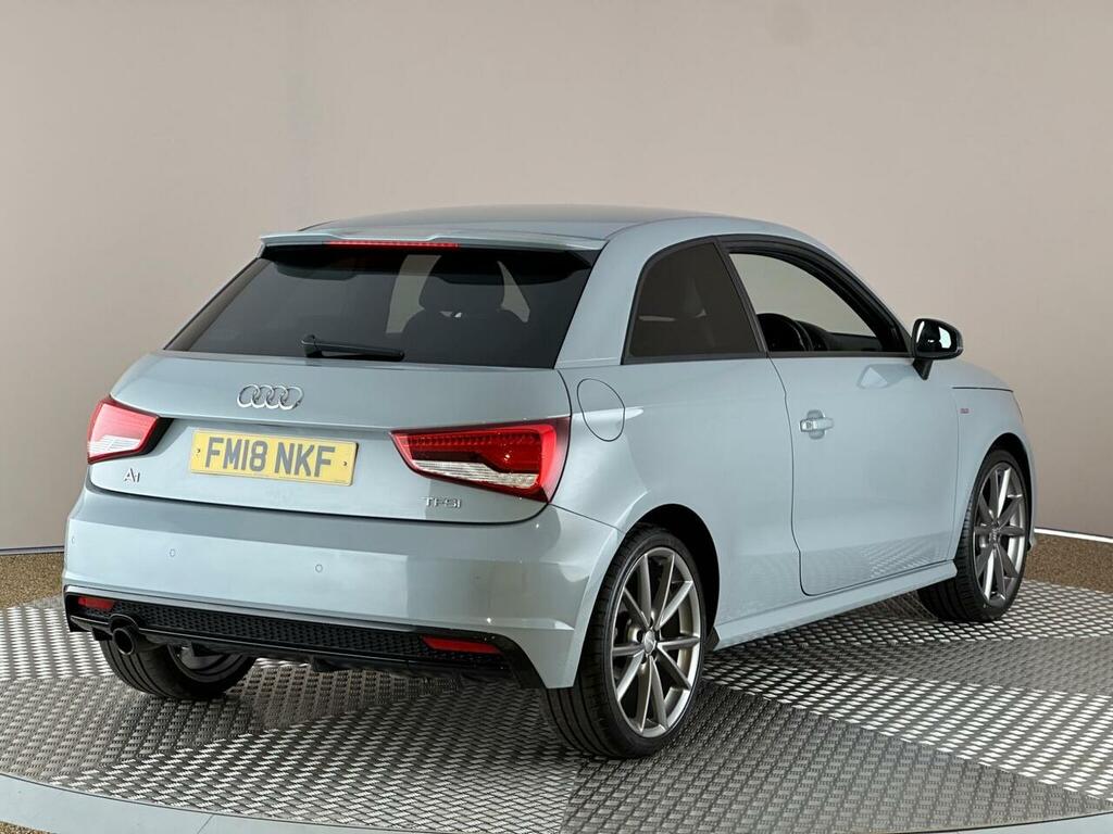 Audi A1 1.0 Tfsi Black Edition Euro 6 Ss FM18NKF #6