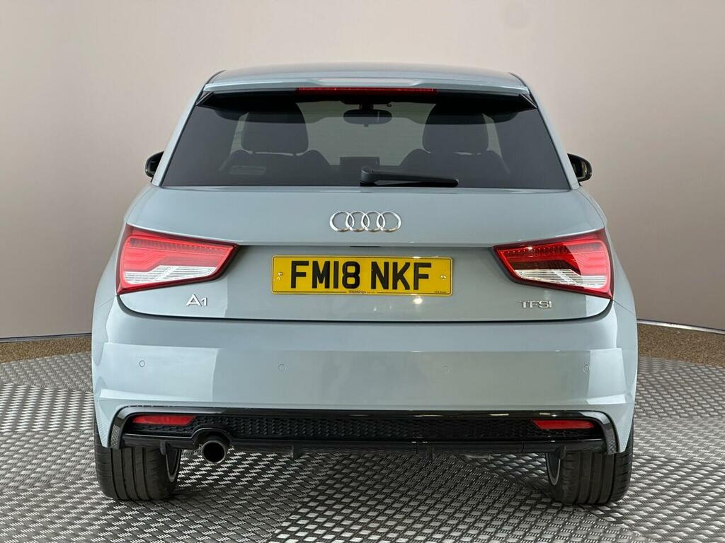 Audi A1 1.0 Tfsi Black Edition Euro 6 Ss FM18NKF #5