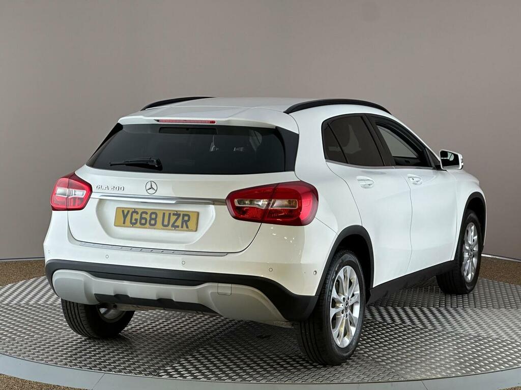 Mercedes-Benz GLA Class 1.6 Gla200 Se Executive Euro 6 Ss YG68UZR #6