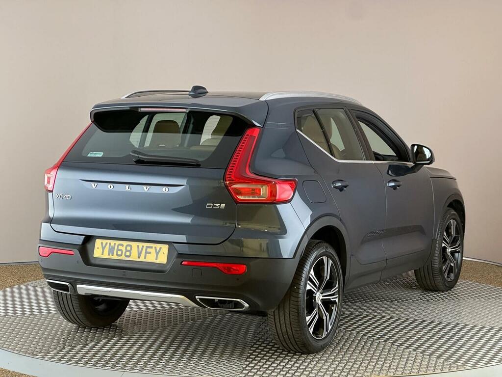 Volvo XC40 2.0 D3 Inscription Pro Euro 6 Ss YW68VFY Blue #6