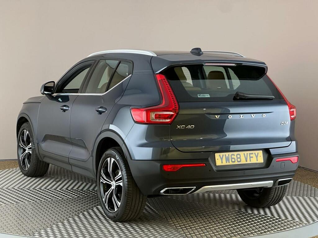 Volvo XC40 2.0 D3 Inscription Pro Euro 6 Ss YW68VFY Blue #4
