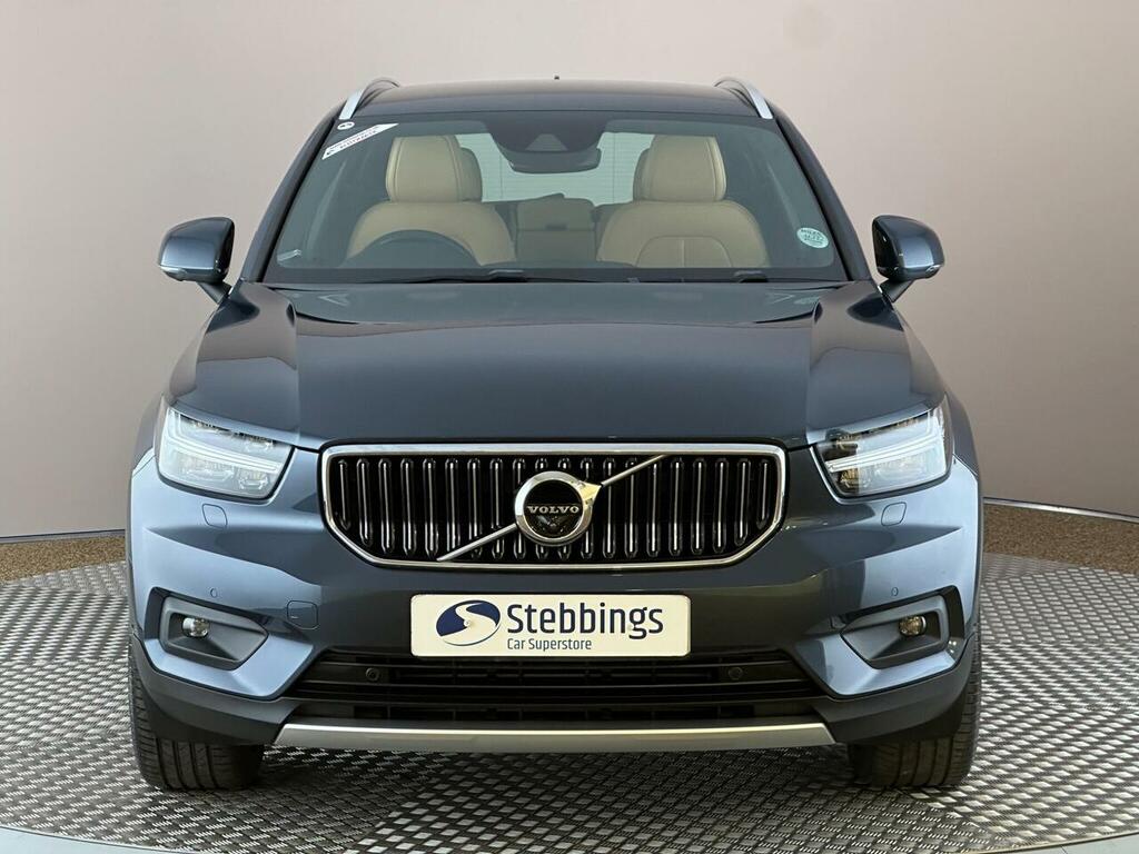 Volvo XC40 2.0 D3 Inscription Pro Euro 6 Ss YW68VFY Blue #2