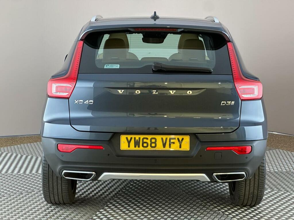 Volvo XC40 2.0 D3 Inscription Pro Euro 6 Ss YW68VFY Blue #5