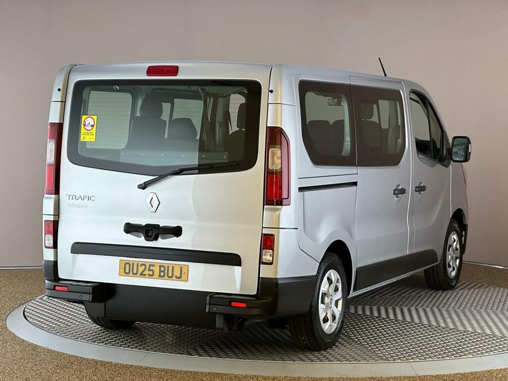 Renault Trafic Minibus OU25BUJ #6