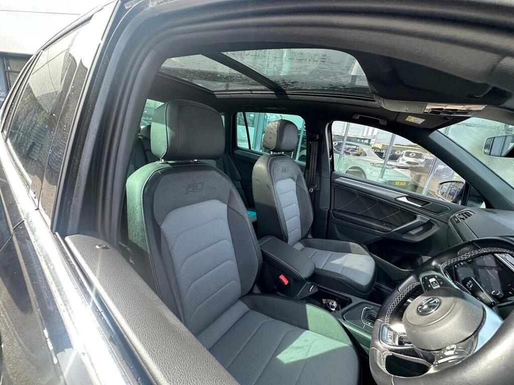 Volkswagen Tiguan 2.0 Tdi R-line Tech Dsg Euro 6 Ss DE70MRU  #2