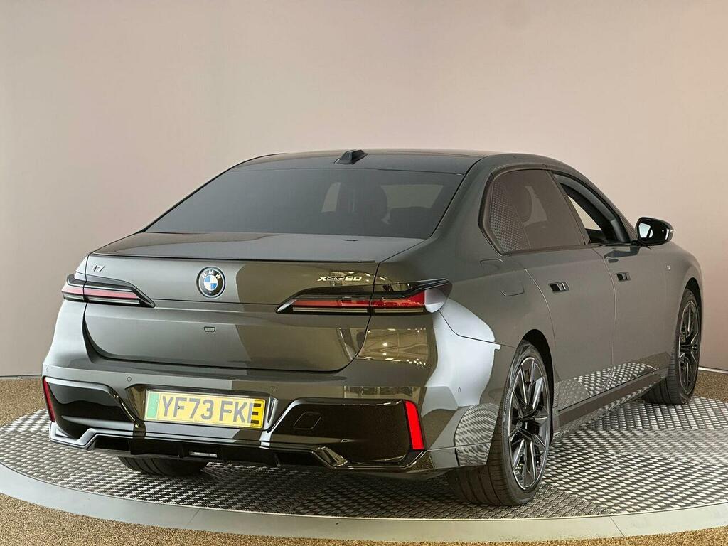 BMW i7 60 105.7Kwh M Sport Pro Saloon #6