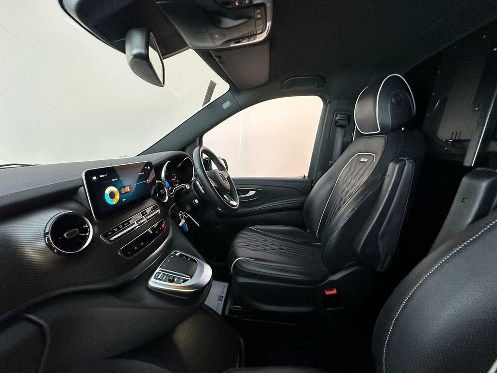 Mercedes-Benz V Class Mpv Silver #36