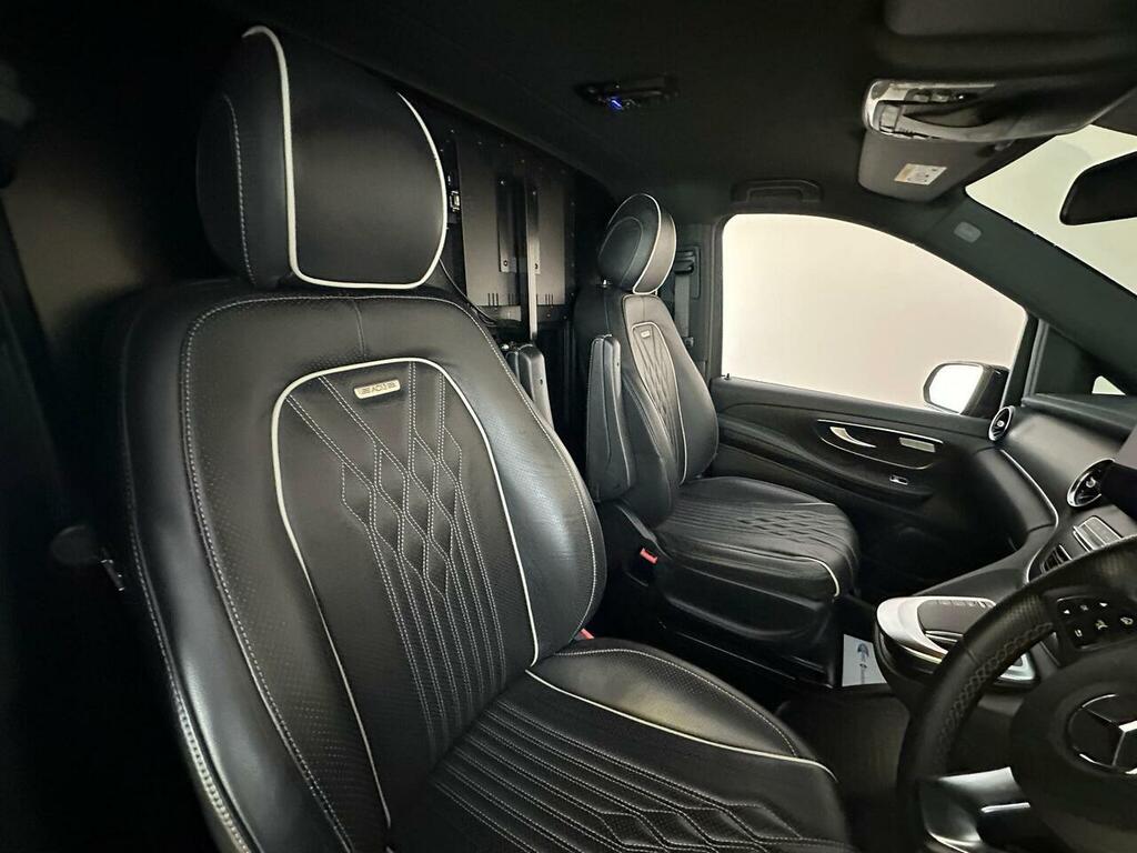 Mercedes-Benz V Class Mpv Silver #16