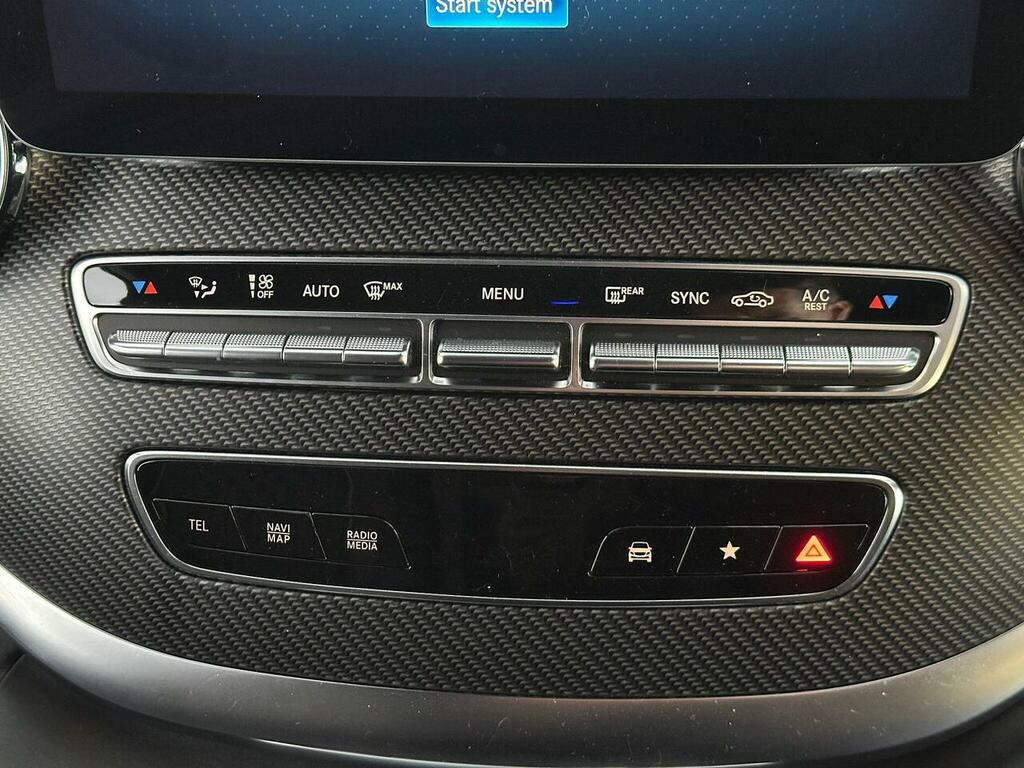 Mercedes-Benz V Class Mpv Silver #15