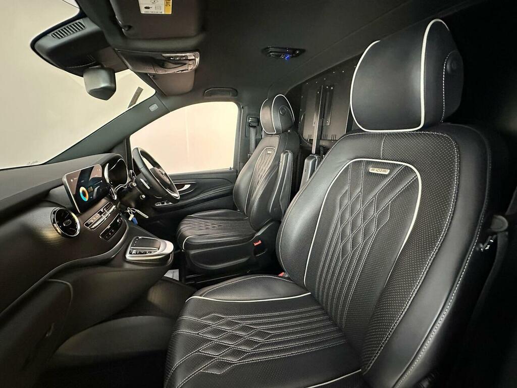 Mercedes-Benz V Class Mpv Silver #33