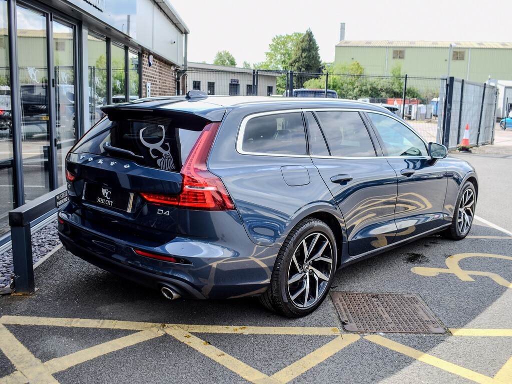 Volvo V60 D4 Momentum Pro KP19ZNR #4