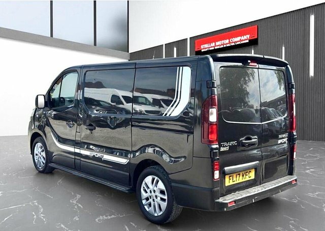 Renault Trafic 2017 1.6 Dci Energy 27 Sport Nav Swb Standard Roof FL17KFC Black #6
