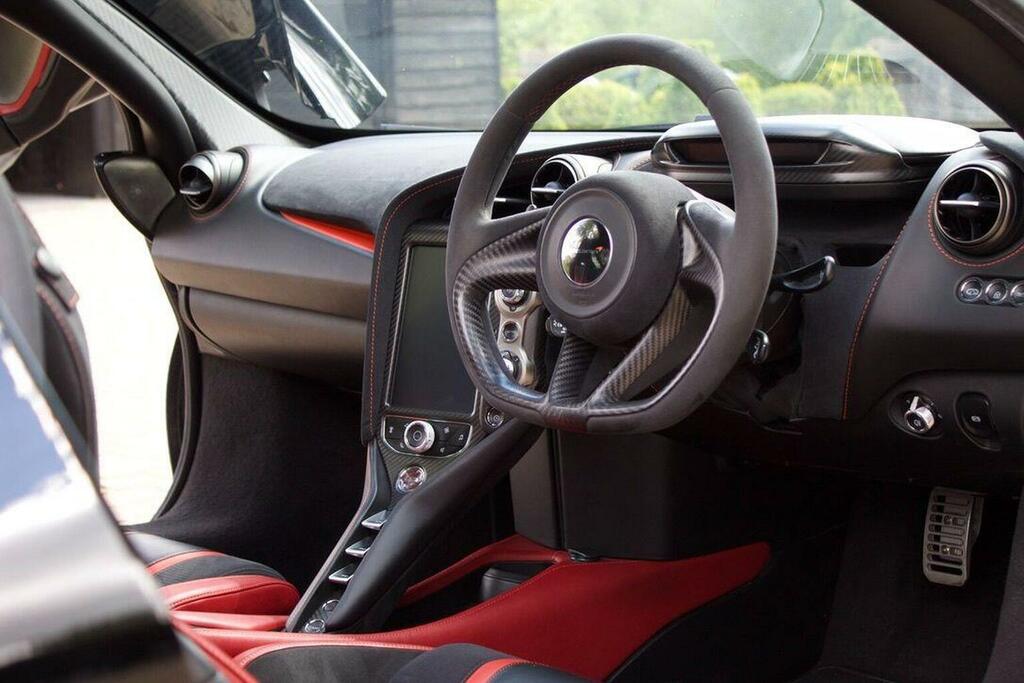 McLaren 720S Performance V8 Ssg Red #8