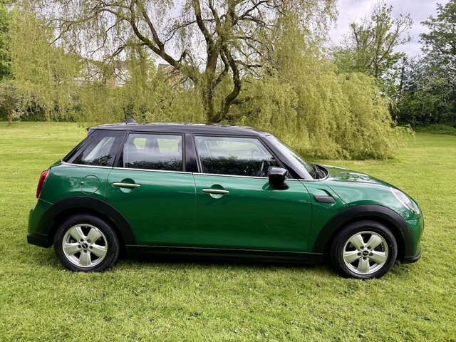 Mini Hatch Cooper Classic Hatchback Green
