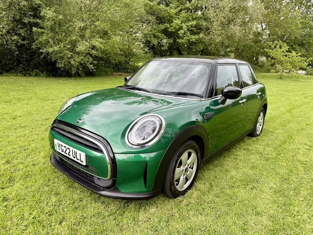Mini Hatch Cooper Classic Hatchback YG22ULL Green #4