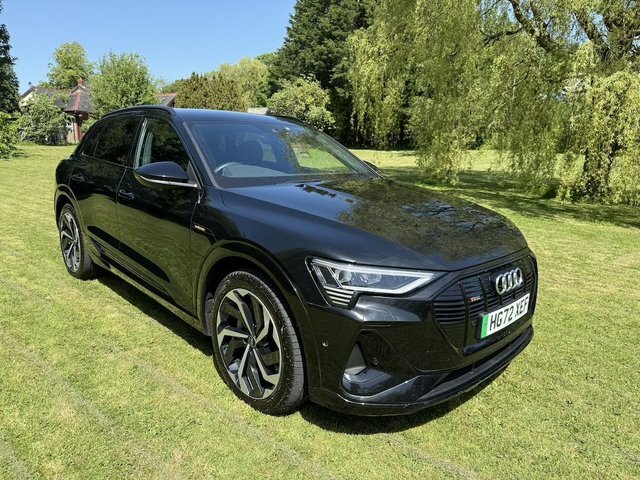 Audi E-tron Black Edition Suv HG72XEF Black #2