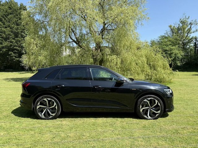 Audi E-tron Black Edition Suv Black
