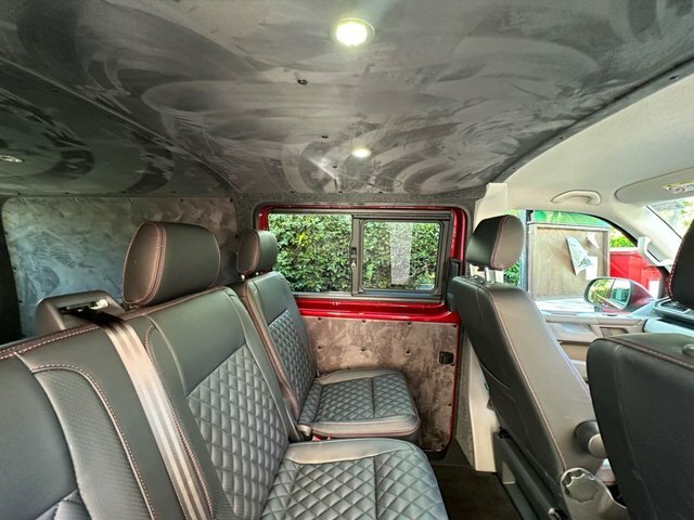 Volkswagen Transporter Tdi T32 Highline Kombi BF24HKE Red #4
