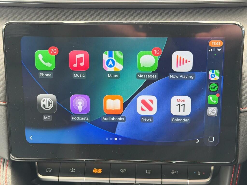 MG ZS Suv 51.1Kwh Trophy 202222 YT22RGY Silver #2