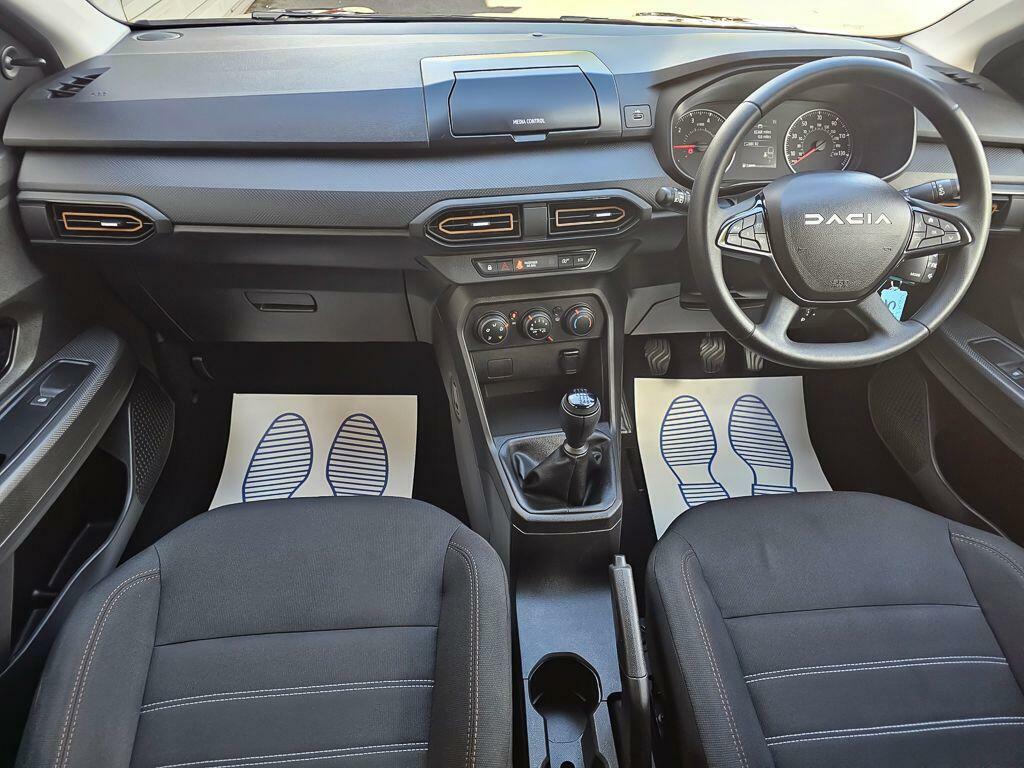 Dacia Sandero Stepway 1.0 Tce Essential Euro 6 Ss AV23KGN Black #2