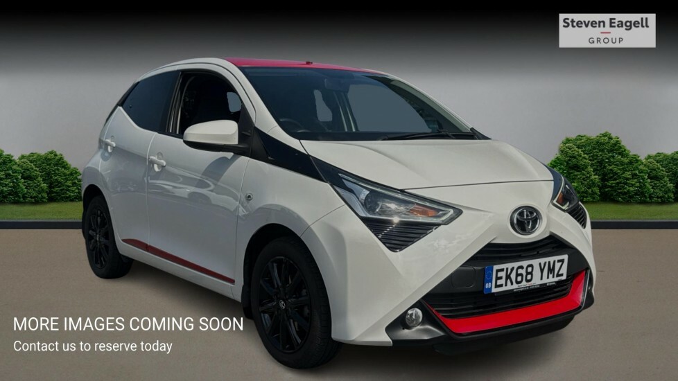 Toyota Aygo 1.0 Vvt-i X-press X-shift Euro 6 EK68YMZ White #2