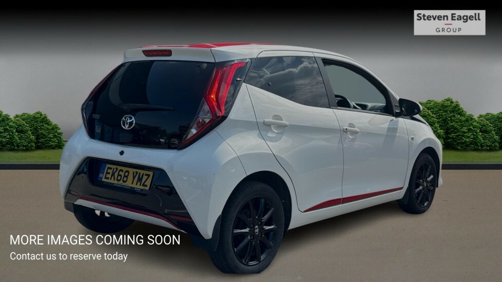 Toyota Aygo 1.0 Vvt-i X-press X-shift Euro 6 EK68YMZ White #5