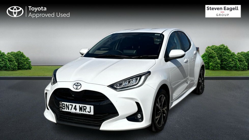 Toyota Yaris 1.5 Vvt-h Design E-cvt Euro 6 Ss BN74WRJ White #3