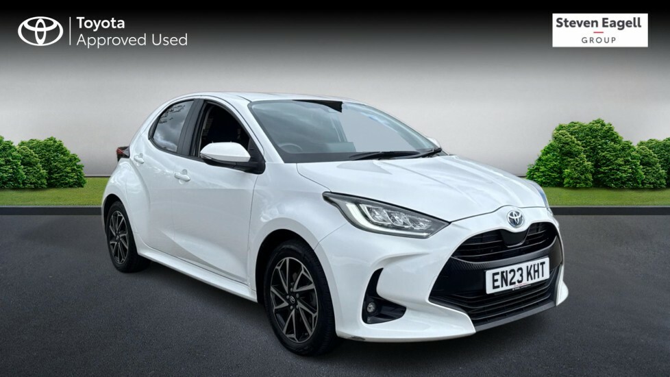 Toyota Yaris 1.5 Vvt-h Design Hatchback Hybrid E-cvt White