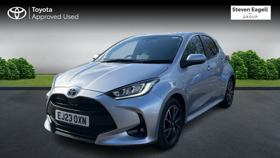 Toyota Yaris 1.5 Vvt-h Design Hatchback Hybrid E-cvt EJ23OXN Silver #3