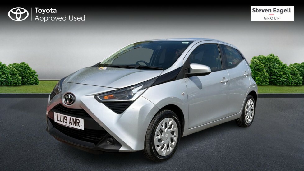 Toyota Aygo 1.0 Vvt-i X-play X-shift Euro 6 LU19ANR Silver #3