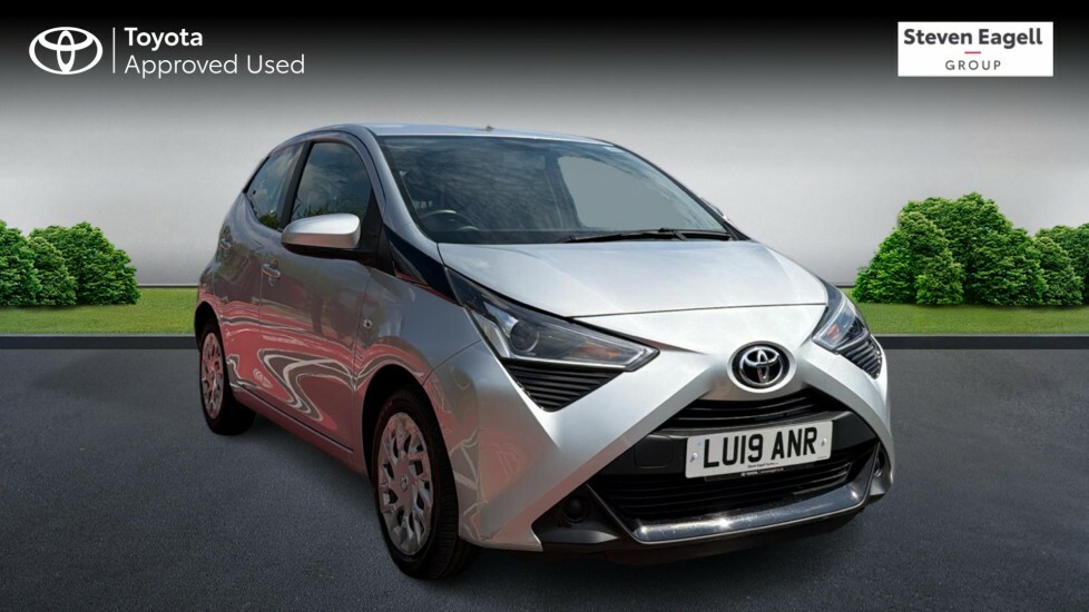 Toyota Aygo 1.0 Vvt-i X-play X-shift Euro 6 Silver