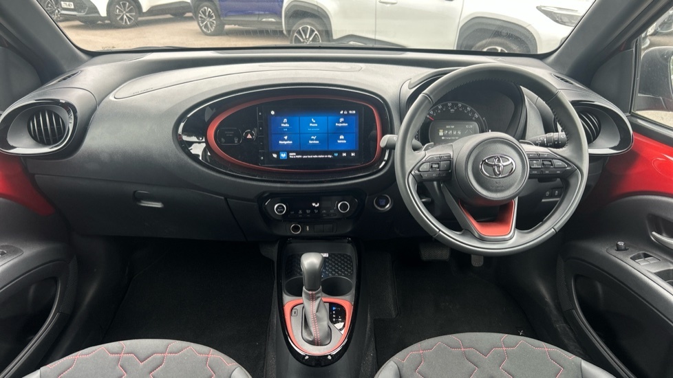 Toyota Aygo X 1.0 Vvt-i Exclusive X-shift Euro 6 Ss Red #6