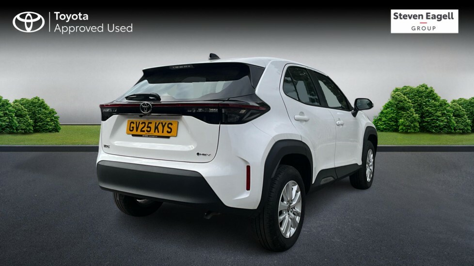 Toyota Yaris Cross 1.5 Vvt-h Icon E-cvt Euro 6 Ss GV25KYS White #2
