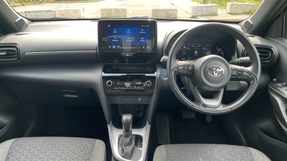 Toyota Yaris Cross 1.5 Vvt-h Design Suv Hybrid E-cvt Euro EN73KFJ Black #6