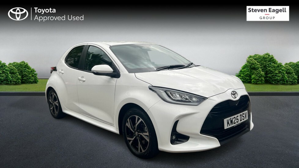 Toyota Yaris 1.5 Vvt-h Design E-cvt Euro 6 Ss White