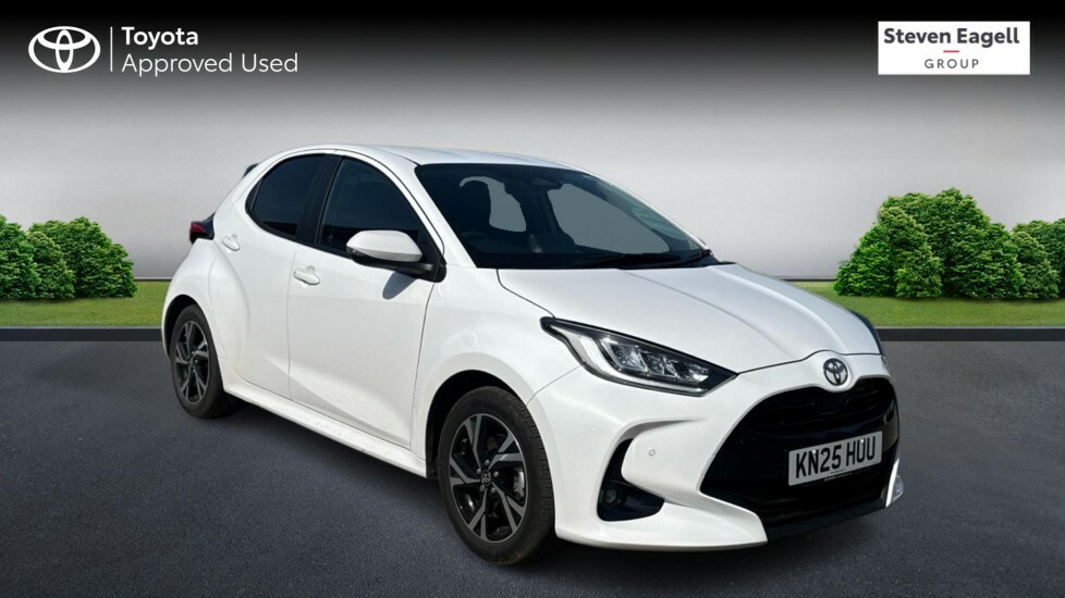 Toyota Yaris 1.5 Vvt-h Design Hatchback Hybrid E-cvt White