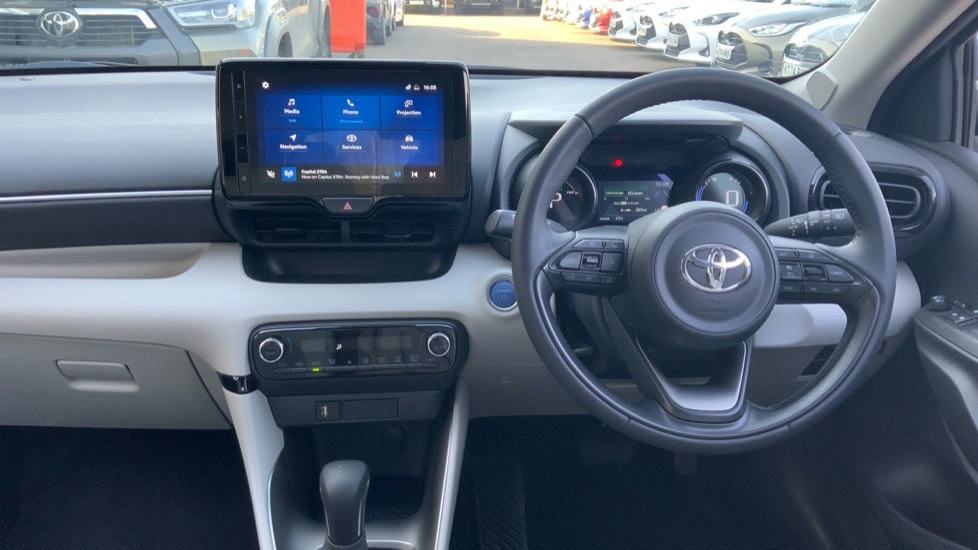 Toyota Yaris 1.5 Vvt-h Excel Hatchback Hybrid E-cvt KN73NYL White #6