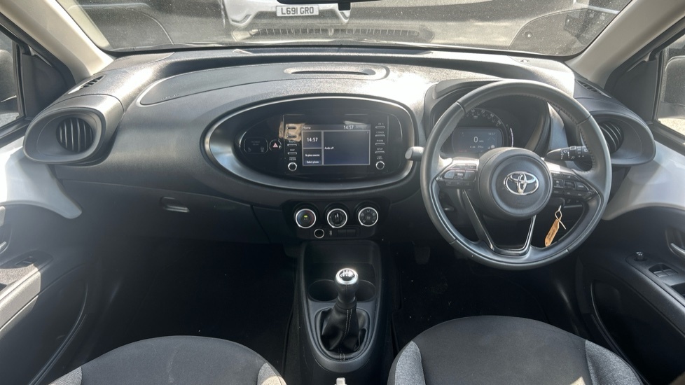 Toyota Aygo X 1.0 Vvt-i Pure Euro 6 Ss LL73YOA White #6