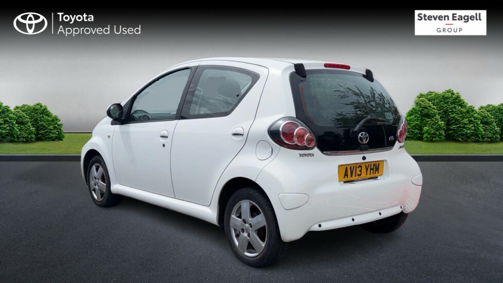 Toyota Aygo 1.0 Vvt-i Ice Euro 5 AV13YHM White #4