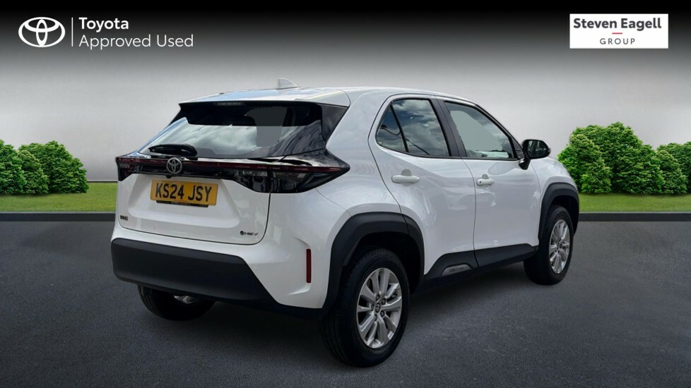Toyota Yaris Cross 1.5 Vvt-h Icon Suv Hybrid E-cvt Euro 6 KS24JSY White #2