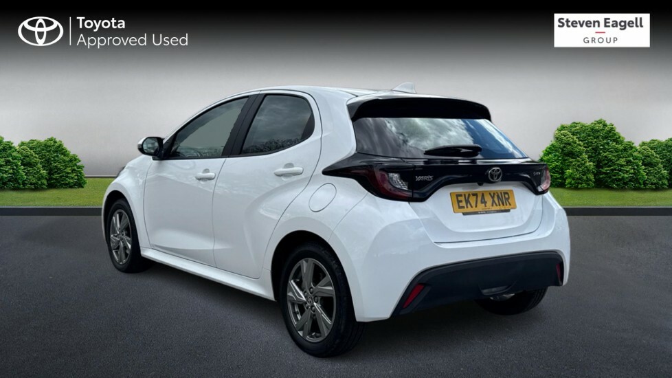 Toyota Yaris 1.5 Vvt-h Icon Hatchback Hybrid E-cvt E EK74XNR White #4